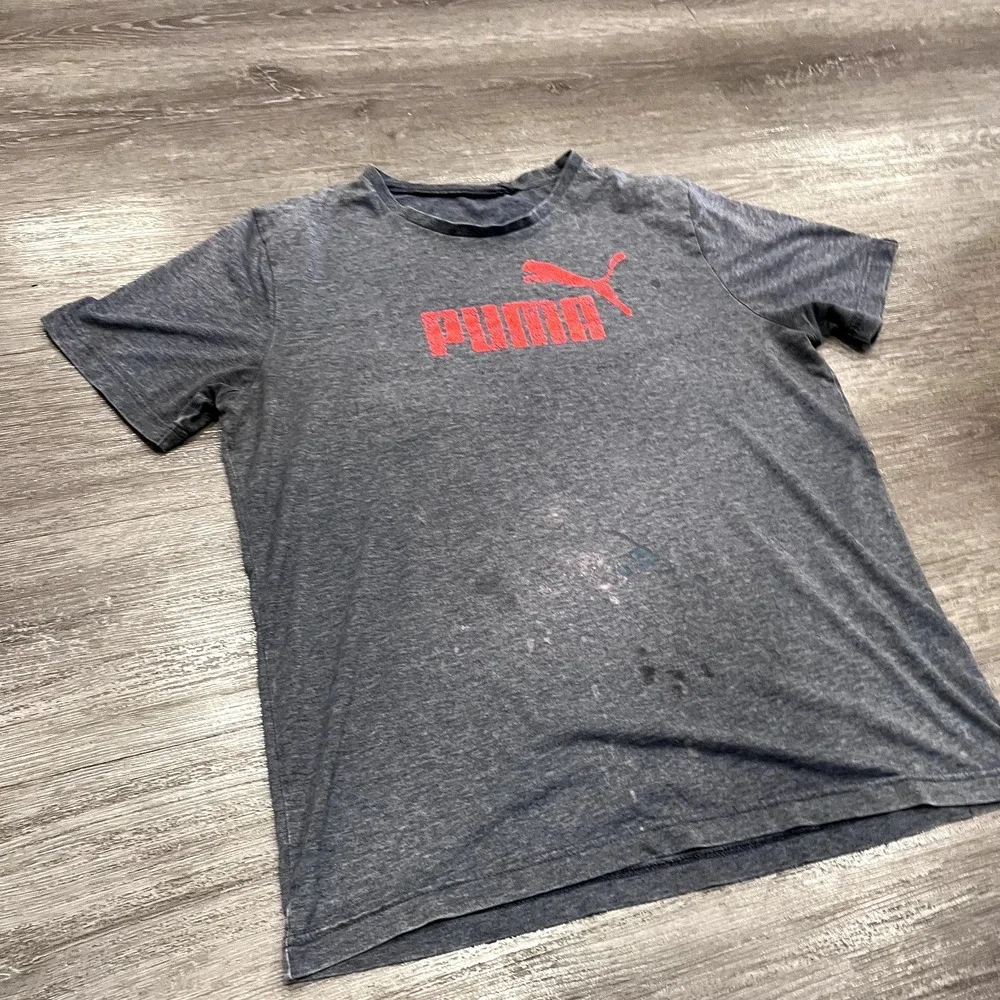 Puma Shirt Mens Large Gray Red Spell Out Logo Athletic‎ Tee Lightweight